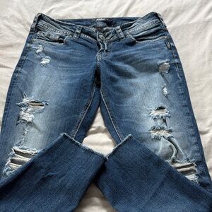 Women’s cropped Suki Silver Jeans